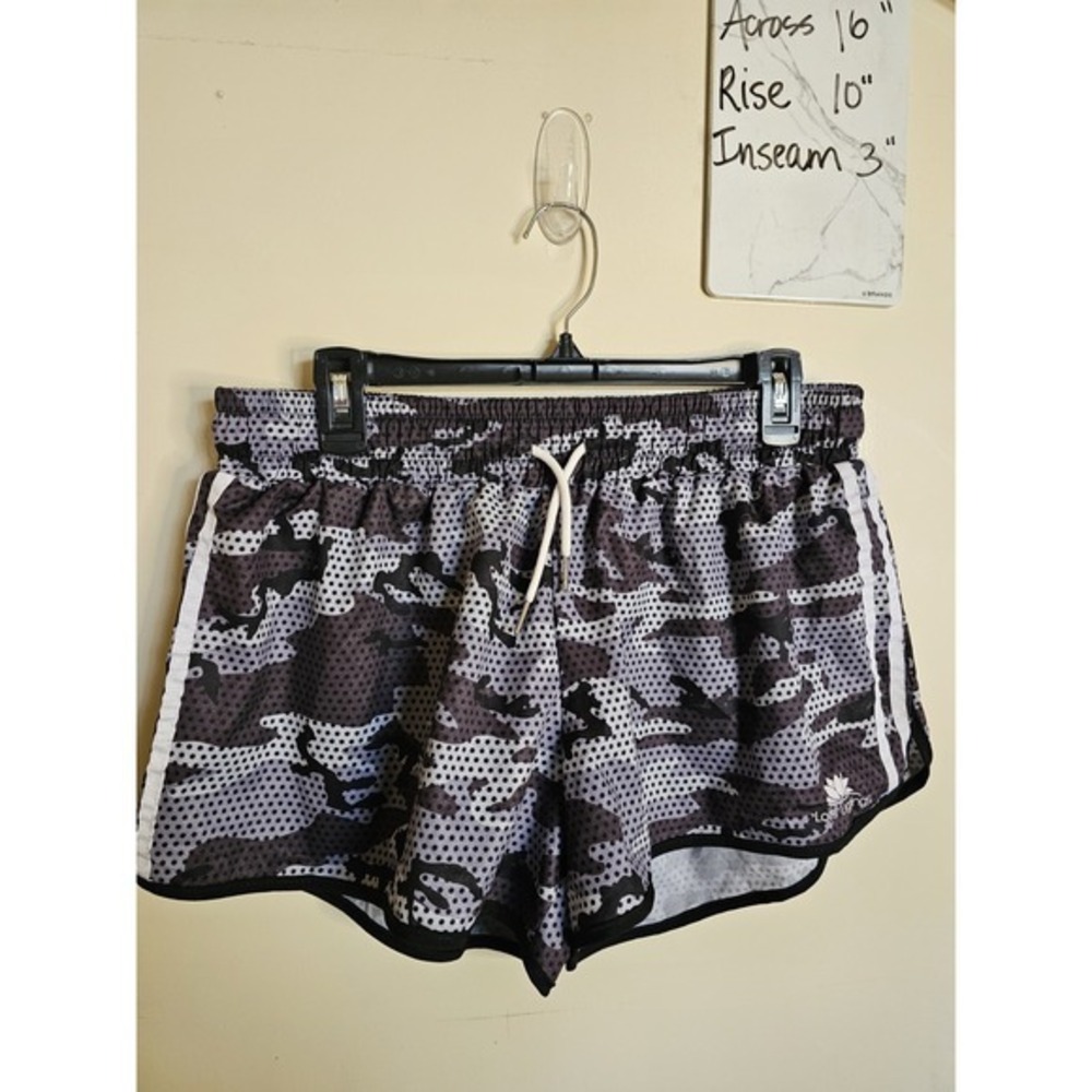 NWT Lotus Leggings Dotted Camouflage Running‎ Shorts Size XL